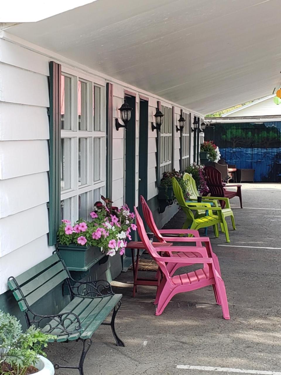 Reno Motel Salmo Εξωτερικό φωτογραφία