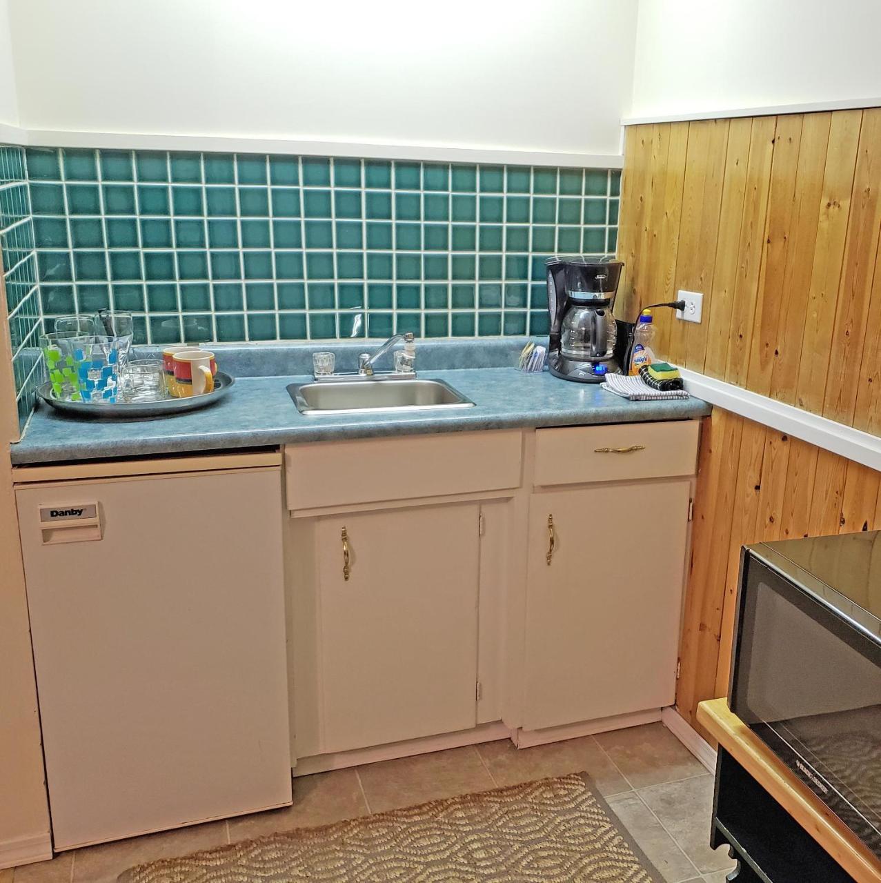 Reno Motel Salmo Εξωτερικό φωτογραφία