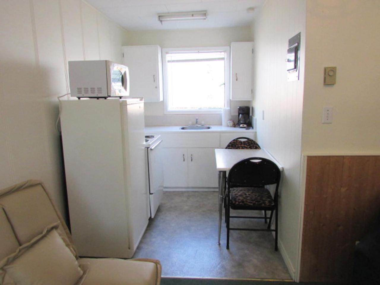 Reno Motel Salmo Εξωτερικό φωτογραφία