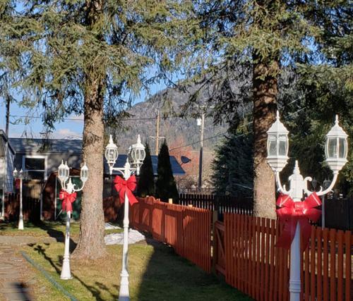 Reno Motel Salmo Εξωτερικό φωτογραφία