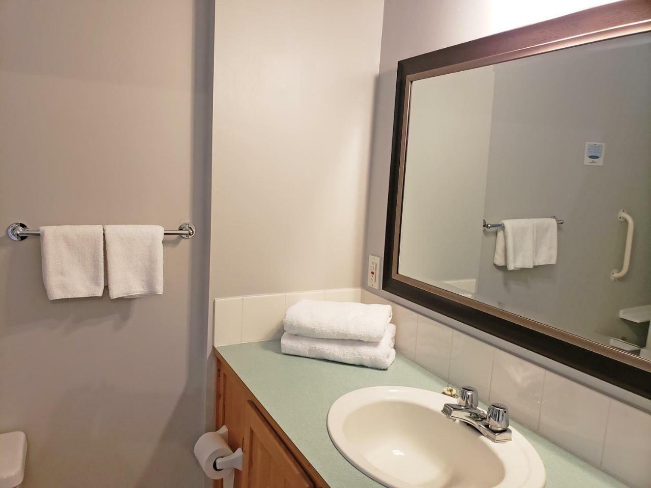 Reno Motel Salmo Εξωτερικό φωτογραφία