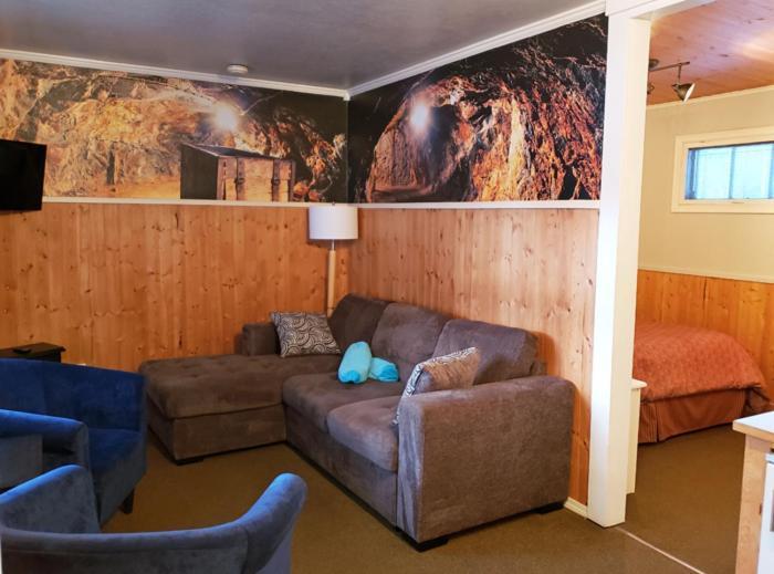Reno Motel Salmo Εξωτερικό φωτογραφία